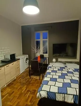 Studio-apartment With Free Parking Lodz